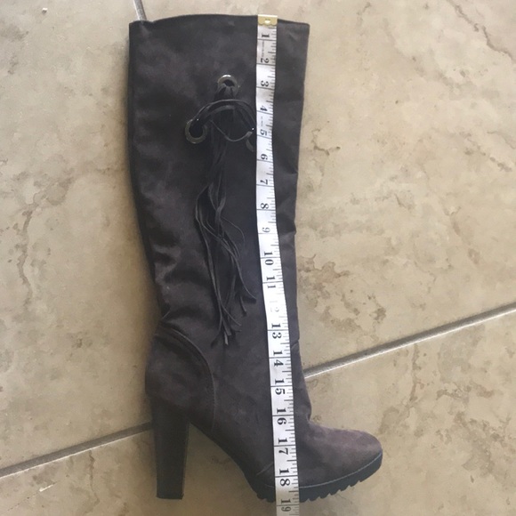 SOLD  Brown Boots Suede HeelTassels Like New - Picture 7 of 8